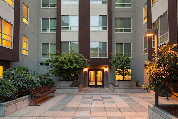 Cascade Court Apartments property